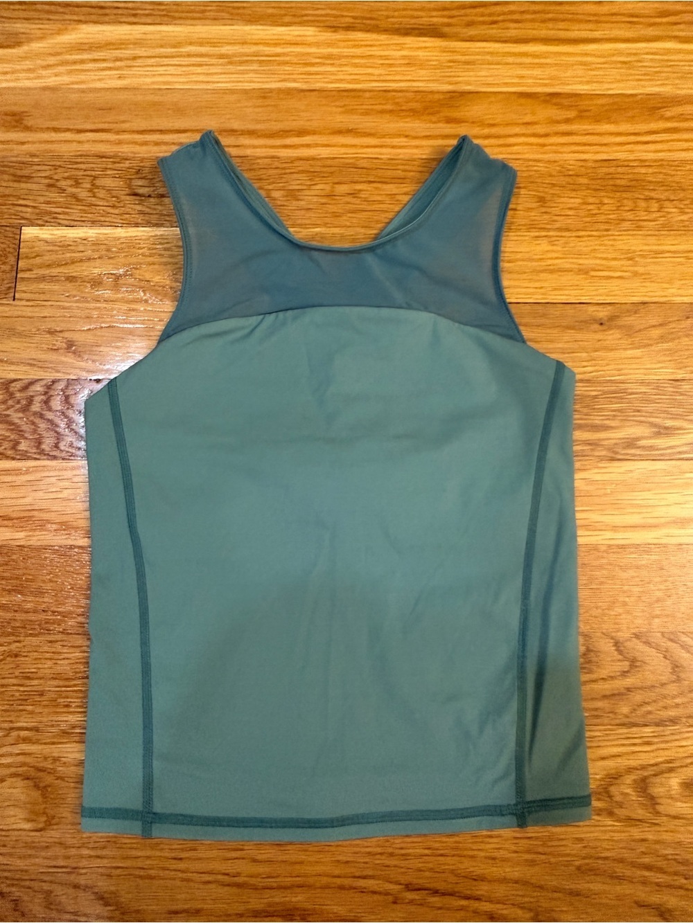 Sweaty Betty Power Illusion Workout Bra Tank Top in Cool Forest Green - Size XS